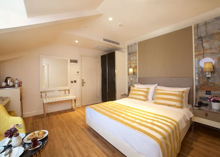 Hotel Icon Taksim 4*